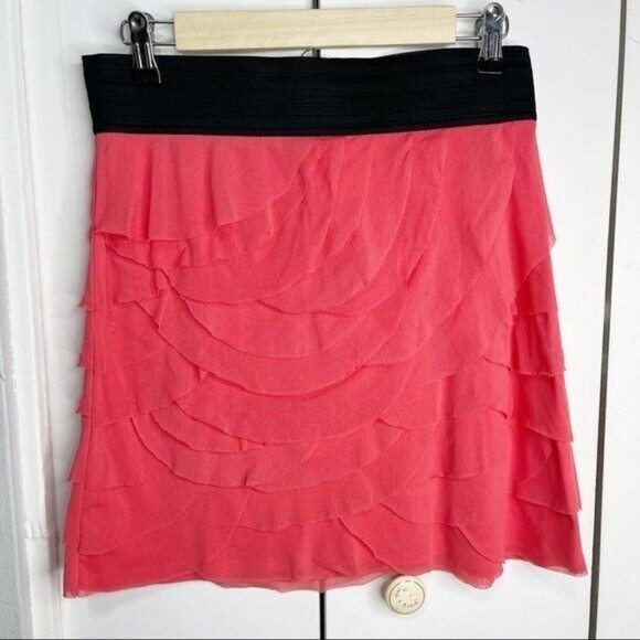EXPRESS Women Mini Skirt Sz M Ruffle Mech - Picture 1 of 12